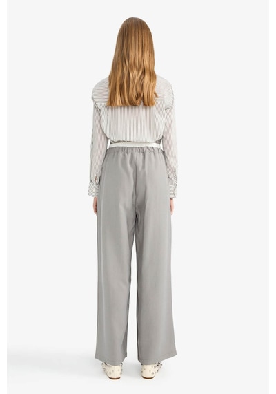 Defacto Baggy Fıt Çift Cepli Normal Bel Standart Boy Akışkan Kumaş Pantolon G2870AX25AU