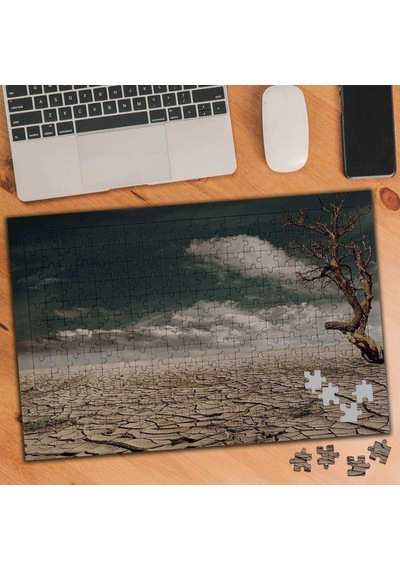 Çatlamış Toprak Ve Kuru Ağaç 240 Parça Puzzle Yapboz-74677