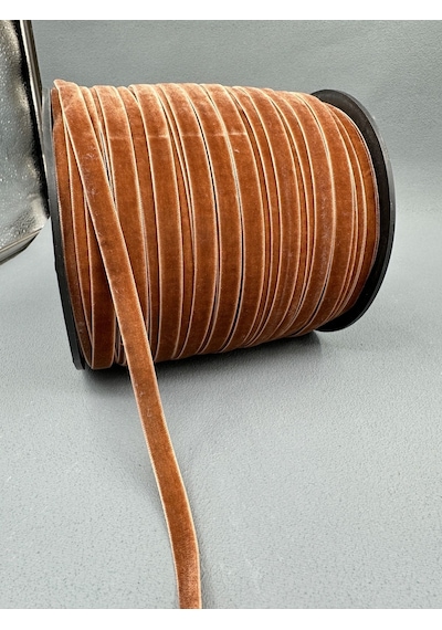 Paşateks- 1 Cm Düz Kadife-5 Metre Maun