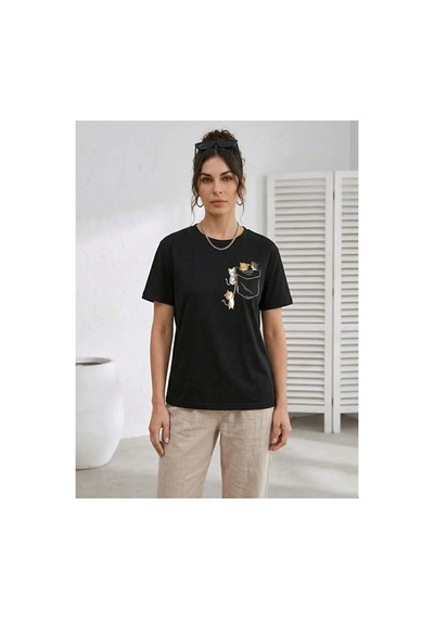 Butik İstanbul Sevimli Kedi Cep Baskılı Tişört Kısa Kol Yazlık T-shirt - Siyah Butik İstanbul Sevimli Kedi Cep Baskılı Tişört Kısa Kol Yazlık T-shirt - Siyah
