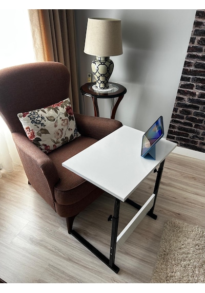 Yükseklik Ayarlı Laptop Sehpası 60x40 Beyaz Renk Mdf Malzeme Beyaz Yükseklik Ayarlı Laptop Sehpası 60x40 Beyaz Renk Mdf Malzeme Beyaz
