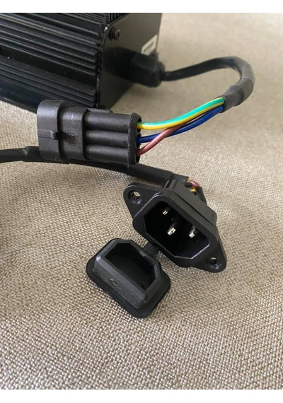12V 18A Pil Şarj Aleti - Forkflit Araba Pil Şarj Cihazı