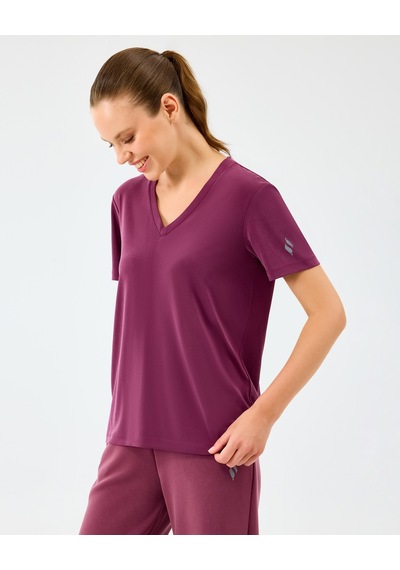 Skechers W V Neck T-shirt Kadın Bordo Tshirt S2510277-3877 Bordo