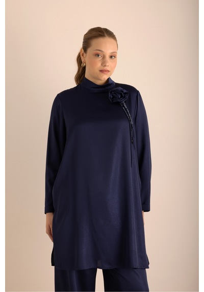 Aker Çiçek Broşlu Varak Dokuma Kumaşlı Tunik Lacivert Lacivert