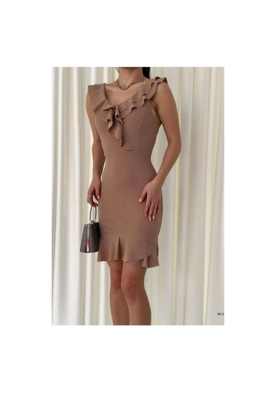 DefyModa Kadın Minimal Tasarım Krep Kumaş Volanlı Askılı Abiye Elbise Vizon