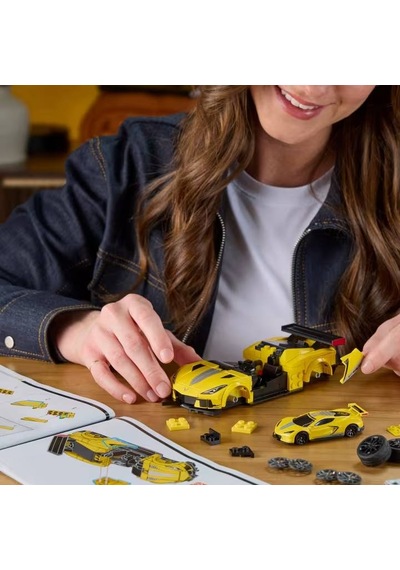 Mattel Brick Shop Hot Wheels 20 Corvette C8.r Yapım Seti 261 Par