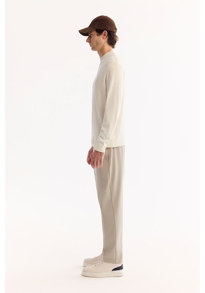 Avva Erkek Ekru Bisiklet Yaka Soft Touch Dokulu Triko Regular Fit Kazak A52y5028