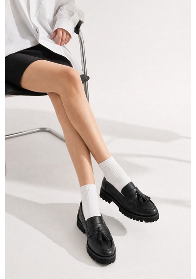 Luvi Shoes Poen Siyah Cilt Hakiki Deri Püsküllü Kadın Loafer Ayakkabı