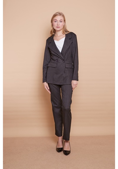 Rahat Kesim Yakalı Cep Kapaklı Kolları Düğmeli Pamuklu Kumaş Uzun Blazer Ceket-antrasit Antrasit Rahat Kesim Yakalı Cep Kapaklı Kolları Düğmeli Pamuklu Kumaş Uzun Blazer Ceket-antrasit Antrasit