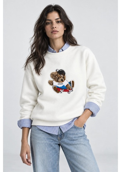 Mevese Kadın Peluş Dokulu Nakış Detaylı Salaş Sweatshirt- Beyaz