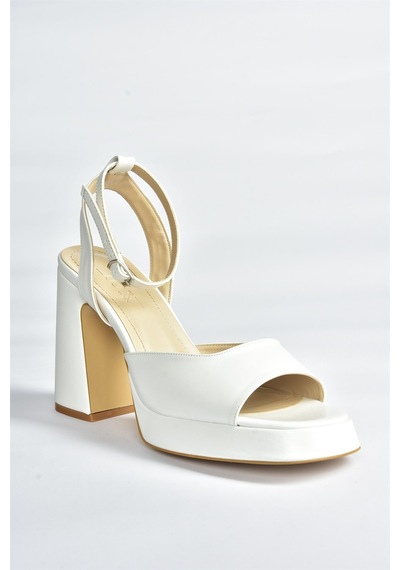 Fox Shoes Beyaz Kalın Platform Topuklu Kadın Ayakkabı M570345609 Beyaz