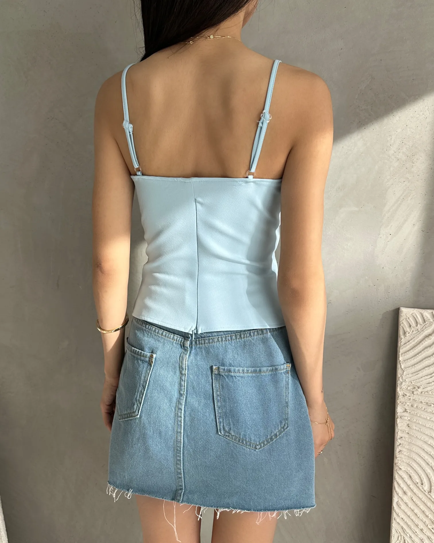 Nido İp Askılı Fiyonk Detaylı Crep Bluz Bebe Mavi