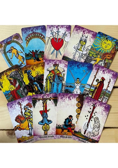 Regın Aesthetıc Tarot Destesi V2