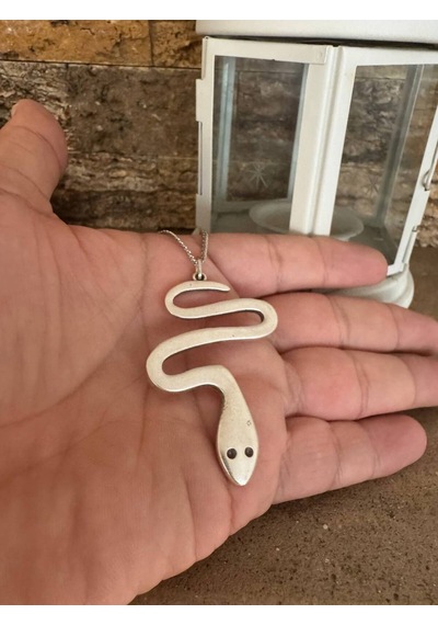 Yılan Figürlü Unisex Kolye 60 Cm Zincirli, Bilgelik Ve Dönüşüm Temalı Tasarım Çok renkli