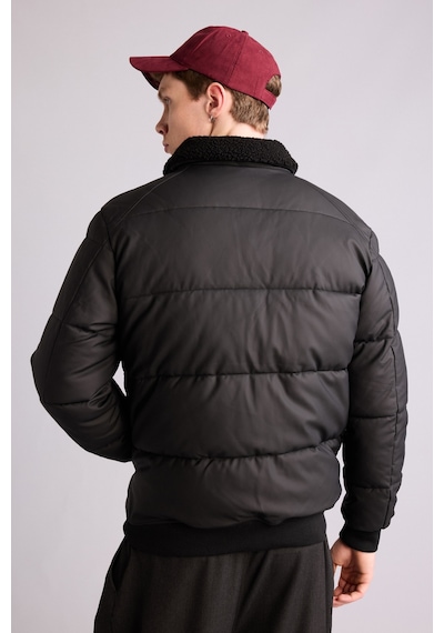 Defacto Su İtici Regular Fit Gömlek Yaka Astarlı Fermuarlı İç Cepli Kürk Yakalı Suni Deri Mont C5857ax26wnbk27 Siyah-bk27