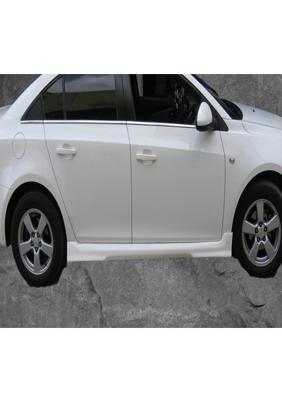 Chevrolet Cruze Hb Yan Marşpiyel