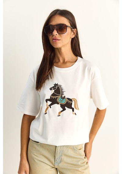 Shade Kadın Figürlü Nakış Ve Boncuk Detaylı Oversize T-shirt 2222 60286121 - Beyaz