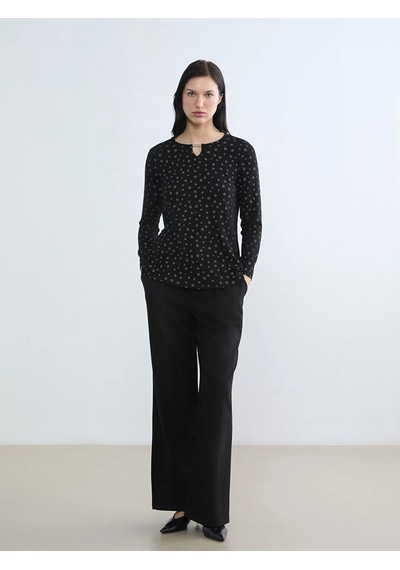 LC Waikiki Lcw Grace Siyah Bisiklet Yaka Desenli Bluz Black Prınted 1