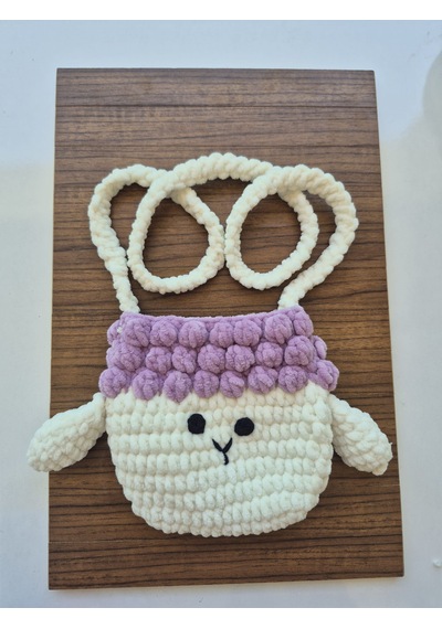 Çanta Kuzu. Amigurumi Beyaz-Mor
