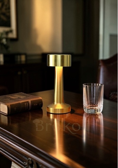 Dokunmatik Masa Gece Lambası Dokunmatik Lamba Abajur Led Şarjlı Masa Lambası Gold Boy:21 Cm Ledli Gold