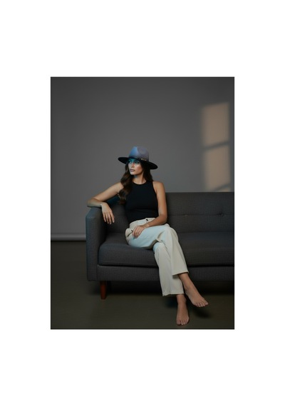 Gigi Luxe Özel Tasarım Fedora Fötr Şapka Ayarlanabilir Gold Aksesuarlı Kovboy Fötr Siyah Siyah