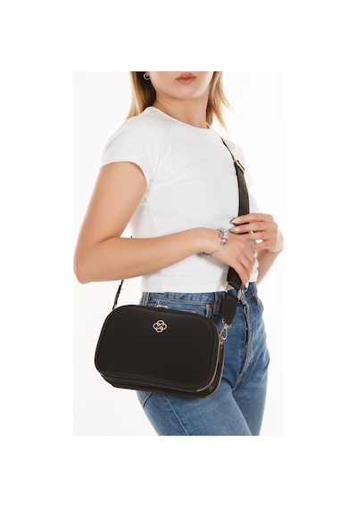 Adelina Bags Kadın Yonca Detaylı Çapraz Askılı Siyah Omuz Çantası Siyah Adelina Bags Kadın Yonca Detaylı Çapraz Askılı Siyah Omuz Çantası Siyah