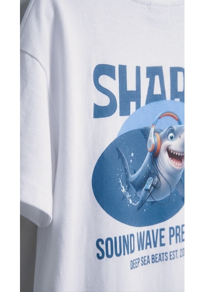 Hoxie Erkek Beyaz Oversize Fit Bisiklet Yaka Shark Sırt Baskılı Pamuklu Tişört Hoxie Erkek Beyaz Oversize Fit Bisiklet Yaka Shark Sırt Baskılı Pamuklu Tişört