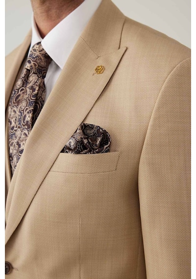 Erkek Bej Slim Fit Yelekli İtalyan Kumaş Sivri Yaka Takım Elbise