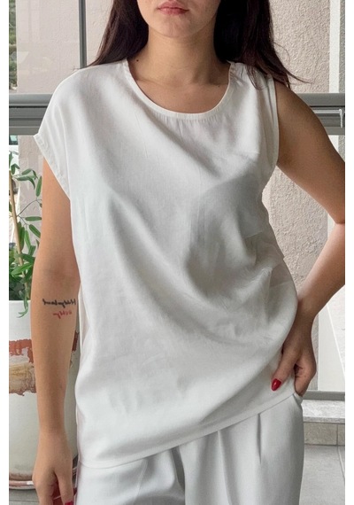Bb Butik Basic Tasarım Dokuma Modal Kumaş Kolsuz Bluz Rahat Kalıp Modern Kadın Bluz My3535 Beyaz Bb Butik Basic Tasarım Dokuma Modal Kumaş Kolsuz Bluz Rahat Kalıp Modern Kadın Bluz My3535 Beyaz