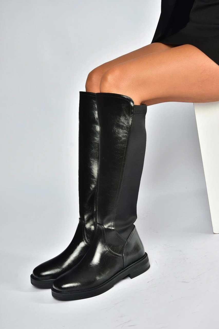 Fox Shoes V312212360 Siyah Rustik Arkası Lastik Detaylı Kadın Çizme Siyah-rustik