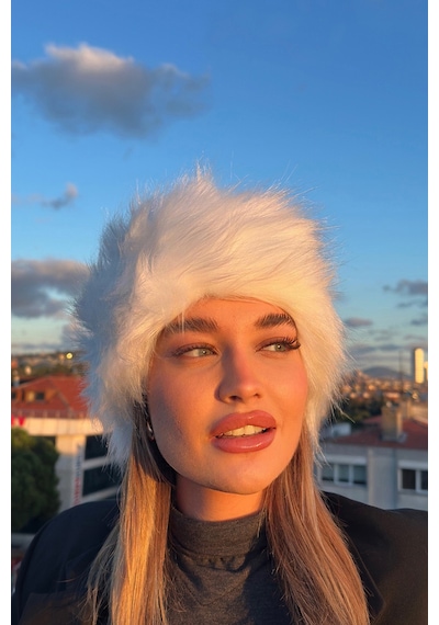 Mollycrush Kadın Beyaz Peluş Kürk Şapka Rus Tarzı Premium Kışlık Model Beyaz