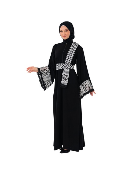 Zaytoon Fermuarlı Filistin Kefiye Desenli Geniş Püsküllü Kolları Dik Yakalı Siyah Filistin Elbise C100049 Siyah Zaytoon Fermuarlı Filistin Kefiye Desenli Geniş Püsküllü Kolları Dik Yakalı Siyah Filistin Elbise C100049 Siyah
