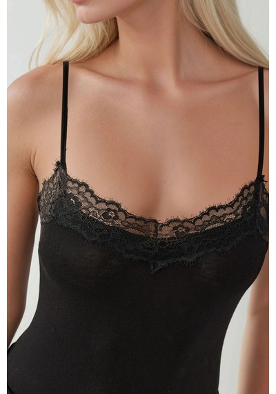 Hiccup Dantel Detaylı V Yaka Dar Kesim Bodysuit Siyah