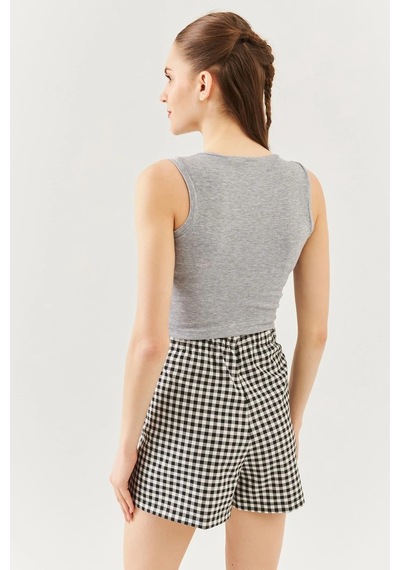 Butikgiz Kadın Sıfır Kol Bisiklet Yaka Vücuda Oturan %100 Pamuklu Kaşkorse Esnek Crop Bluz Gri