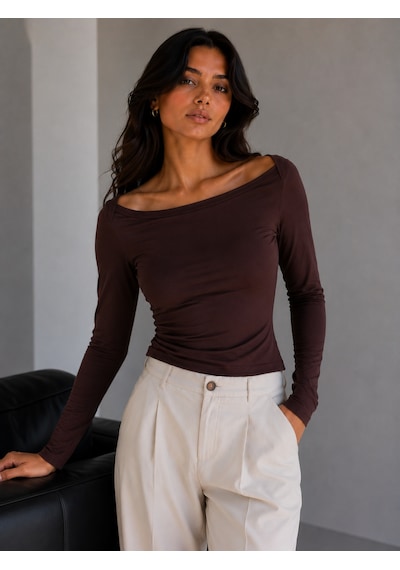 Sortie Collection Geniş Kayık Yaka Uzun Kollu Slim Fit Bluz Kahverengi