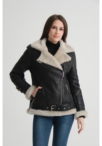 M M Marki Marki Siyah Hakiki Deri Kaban, Içi Beyaz , Kemerli Detaylar, Chic Elegance - 70 Cm Siyah-beyaz