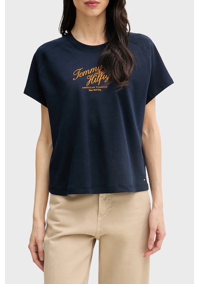 Tommy Hilfiger Pamuklu Logolu Regular Fit Bisiklet Yaka T Shirt Bayan T Shirt Ww0ww50787 C1g Lacivert Tommy Hilfiger Pamuklu Logolu Regular Fit Bisiklet Yaka T Shirt Bayan T Shirt Ww0ww50787 C1g Lacivert