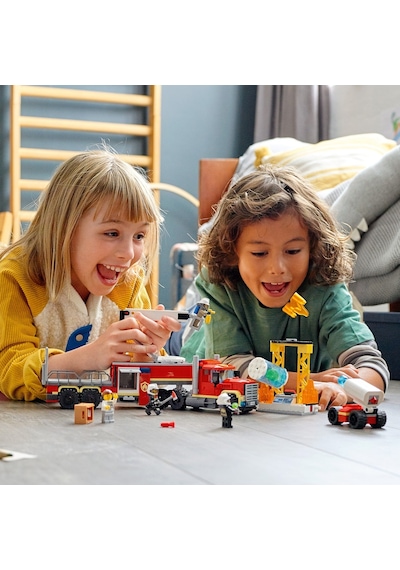 LEGO® City 60282 İtfaiye Komuta Birimi 380 Parça