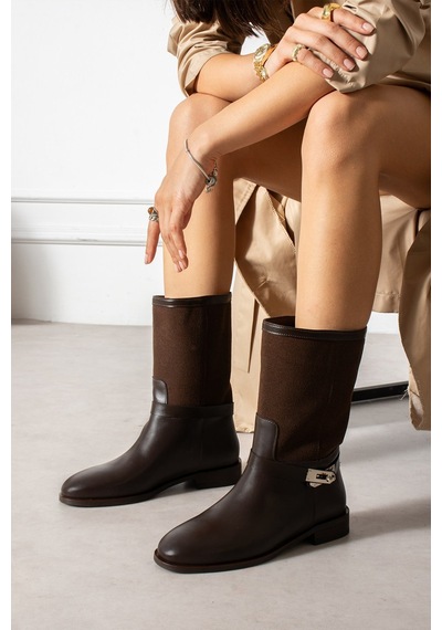 Dabab Shoes Frost Kadın Acı Kahve Cilt Ve Deri Tozu Garnili Metal Toka Detaylı Sıcak Astarlı Kaymaz Taban 3 Cm Topuklu Orta Konç Çizme Acı Kahverengi Dabab Shoes Frost Kadın Acı Kahve Cilt Ve Deri Tozu Garnili Metal Toka Detaylı Sıcak Astarlı Kaymaz Taban 3 Cm Topuklu Orta Konç Çizme Acı Kahverengi