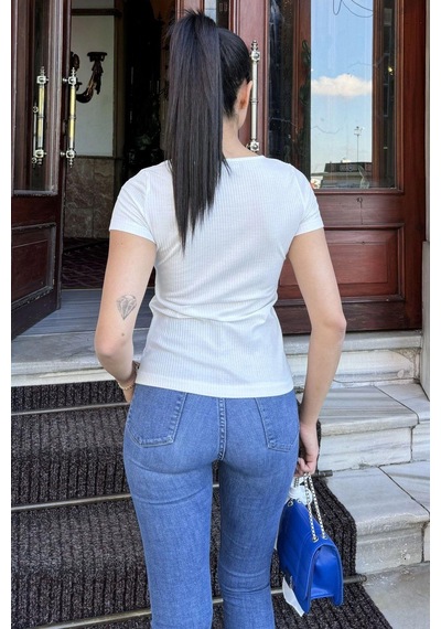 Kadın Ekru Kısa Kol, Fermuar Yaka Detaylı, Fitilli Terletmez Kumaş, Rahat Bluz, Tshirt Ekru