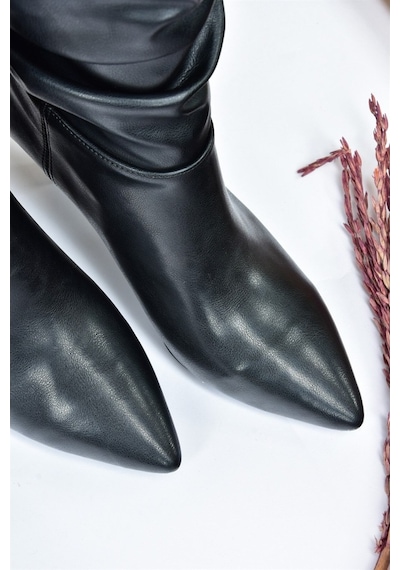 Fox Shoes Siyah Kısa Topuklu Büzgülü Kadın Bot L404810609
