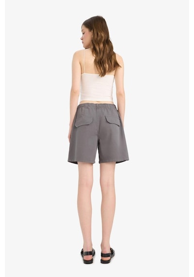 DeFacto Coool Normal Bel Kısa Paça Gabardin Bermuda Şort F3318AX25SMAR193