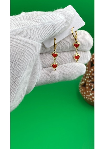 Kadın Gold Renk Kırmızı Kalpli Minimal Küpe Altın