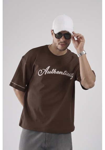 King Brich Oversize Kalıp Authenticity Nakış Detaylı Tişört Kahverengi