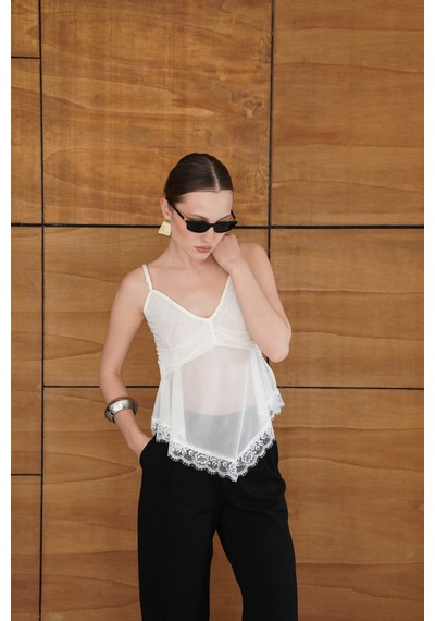 Verymoda D 2979 Askılı Dantel Detaylı Tül Bluz - D2979 Krem
