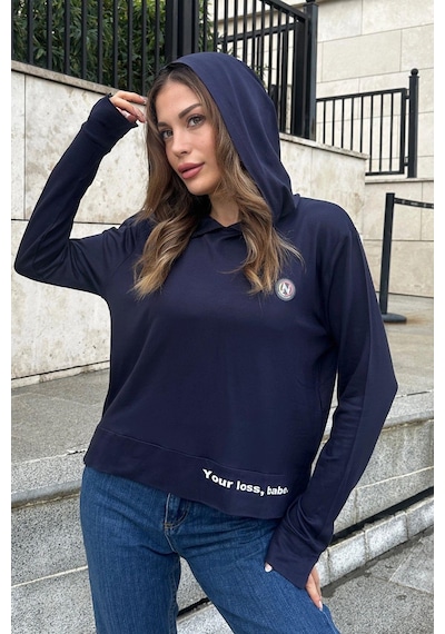 WeShaya Kadın Laci Uzun Kol, Yırtmaç Detaylı, Arma Ve Yazı Detaylı, Kapüşonlu Sweatshirt Bluz Lacivert WeShaya Kadın Laci Uzun Kol, Yırtmaç Detaylı, Arma Ve Yazı Detaylı, Kapüşonlu Sweatshirt Bluz Lacivert