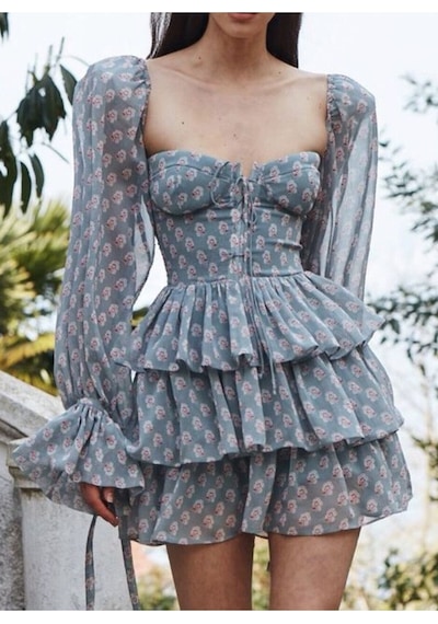 Fashion Cocktail Göğüs Korseli Sırt Lastikli Çiçekli Uzun Kol Bağlamalı Dudak Göğüslü Şifon Elbise Mavi Fashion Cocktail Göğüs Korseli Sırt Lastikli Çiçekli Uzun Kol Bağlamalı Dudak Göğüslü Şifon Elbise Mavi
