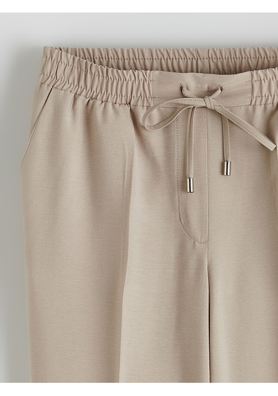 Lcw Modest Bej Beli Lastikli Havuç Kesim Kadın Pantolon
