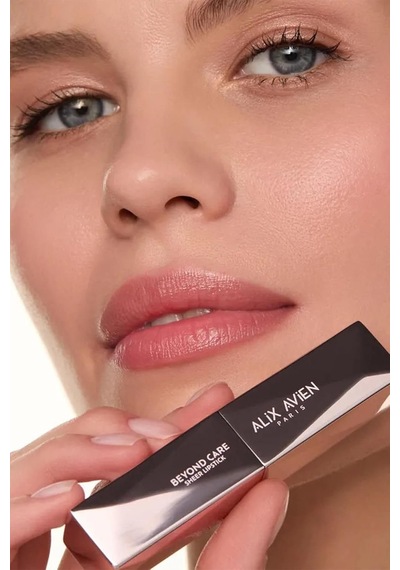 Beyond Care Sheer Lipstick 902 - Sheen Apricot - Yoğun Nemledirici Besleyici Etki - Parlak Ruj Çok Renkli