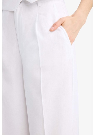 DeFacto Wide Leg Keten Karışımlı Palazzo Pantolon Yüksek Bel Geniş Bol Paça Pensli Cepli A1922AX25SMWT34 DeFacto Wide Leg Keten Karışımlı Palazzo Pantolon Yüksek Bel Geniş Bol Paça Pensli Cepli A1922AX25SMWT34